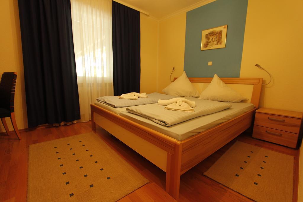 Hotel Adria Stuben Urbar  Extérieur photo